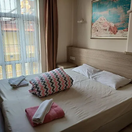 Larsens Aparthotel